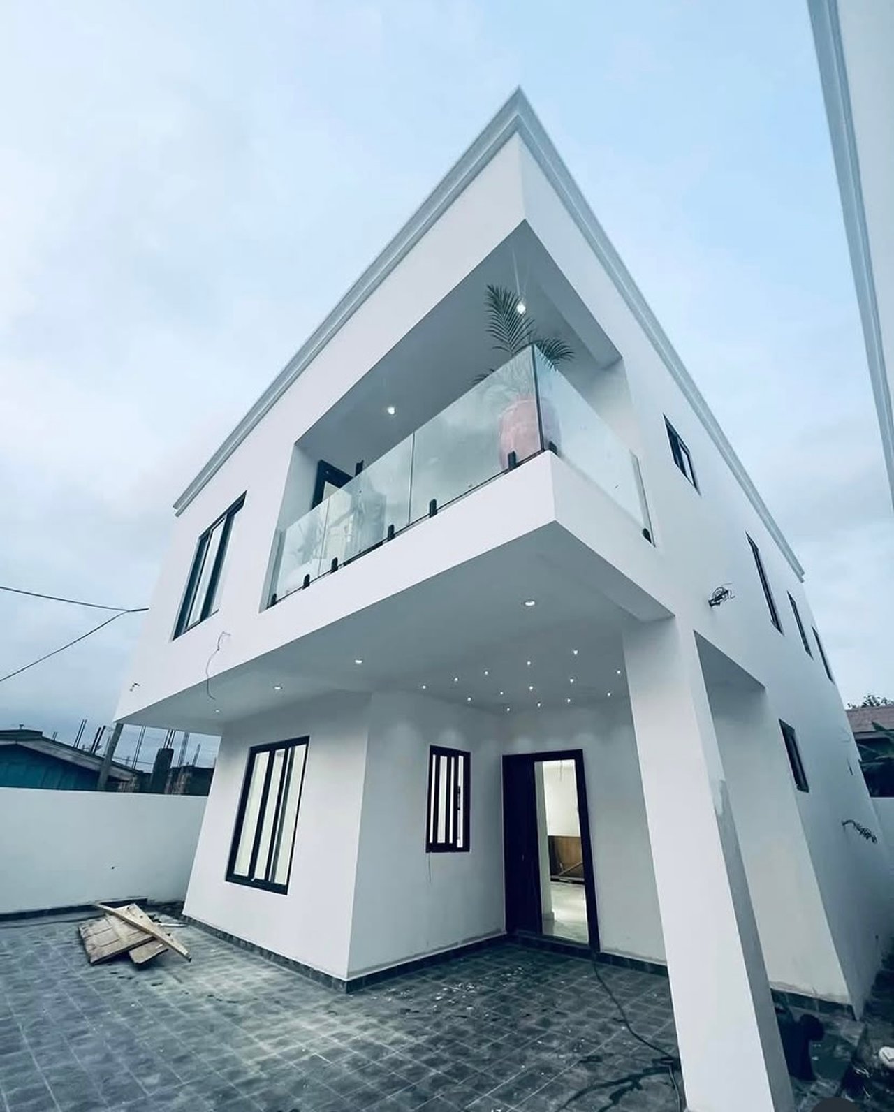 3 bedroom house for rent west trassaco